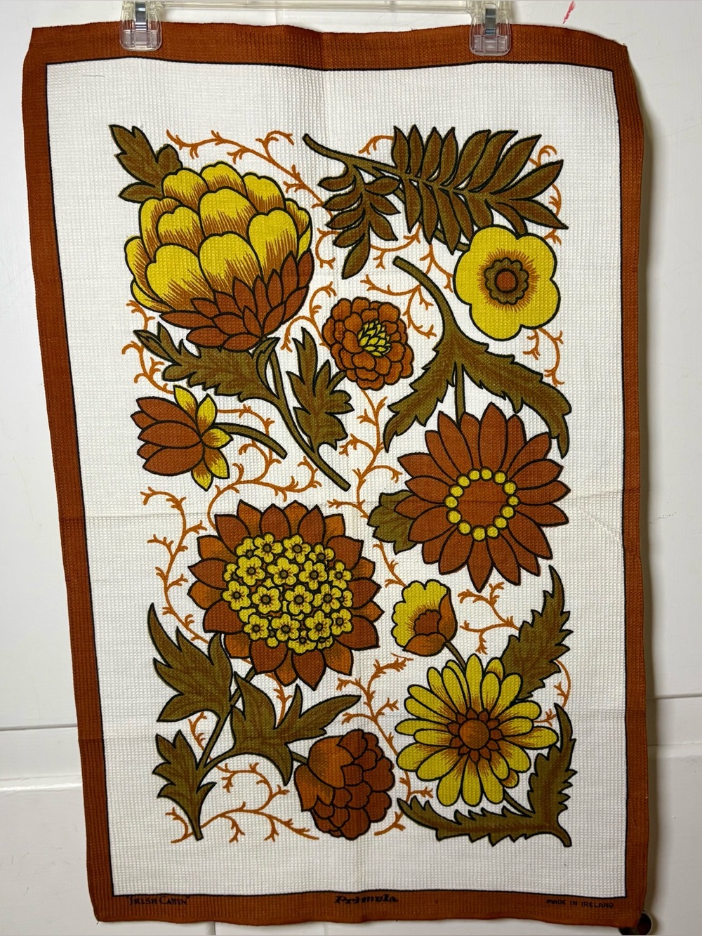 Vintage 70s Warm Tone Wildflowers Irish Cabin Cotton Tea Towel